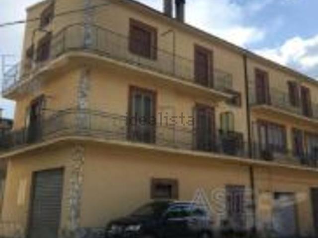 Appartamento in vendita di 122 m² in Via Roma, 240