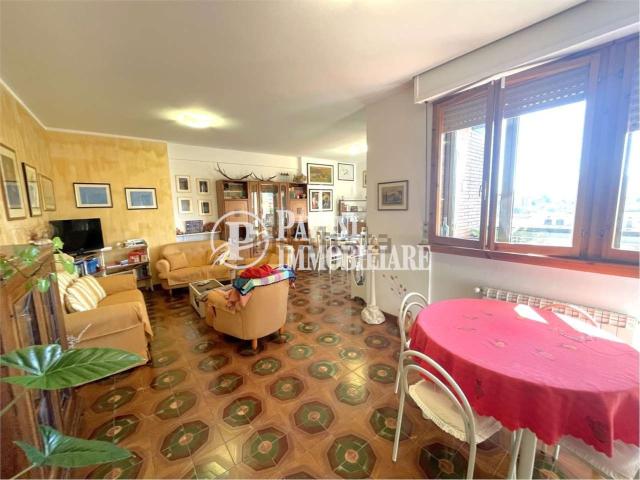 Appartamento in vendita di 122 m² in Via Pratese, 140