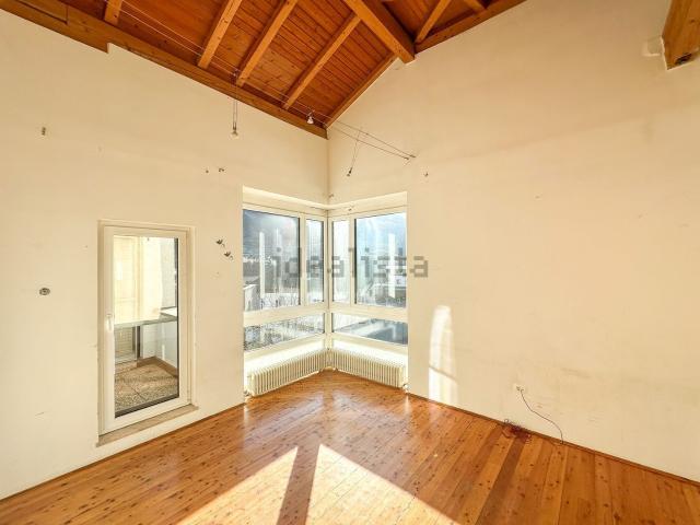 Appartamento in vendita di 122 m² in Via Principale, 10