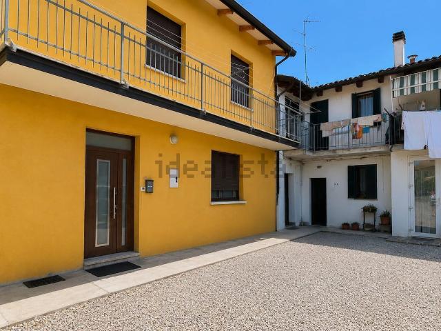 Appartamento in vendita di 122 m² in Via Prov. Circonvallazione