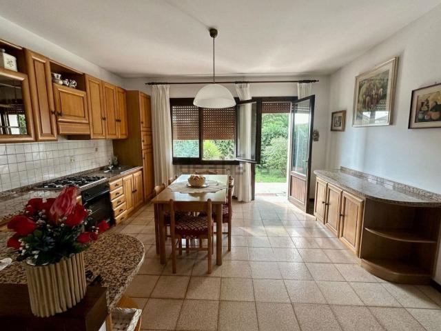 Appartamento in vendita di 122 m² in Via Rocchi