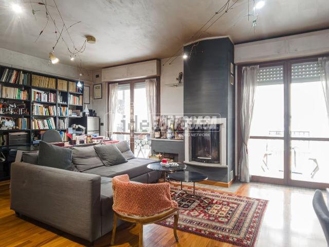 Appartamento in vendita di 122 m² in Via Renzo Cattaneo