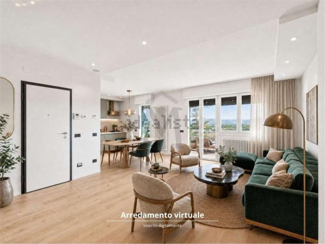Appartamento in vendita di 122 m² in Via Rivoluzione D&apos Ottobre