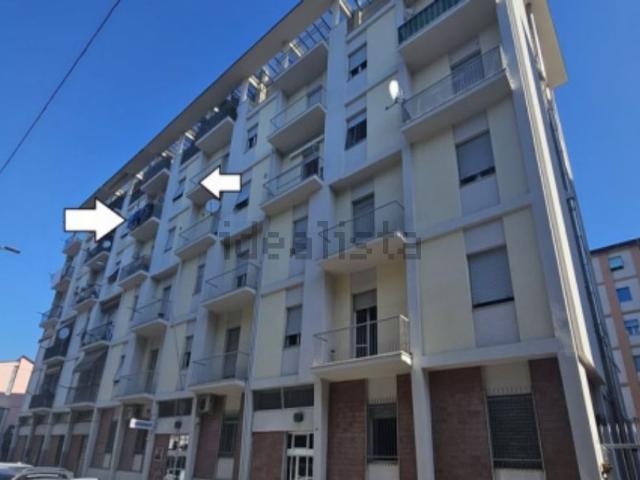 Appartamento in vendita di 122 m² in Via Ugo Foscolo