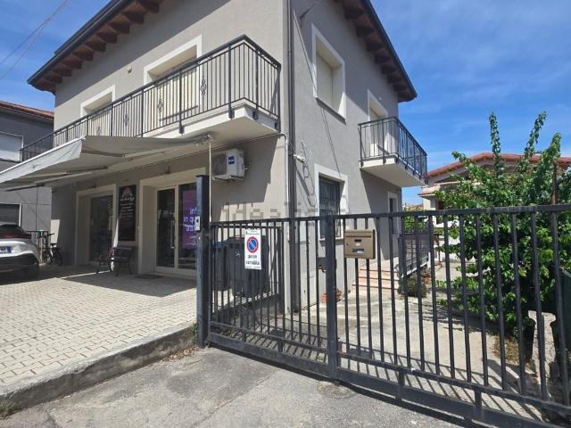 Appartamento in vendita di 122 m² in Via Vestina, 116