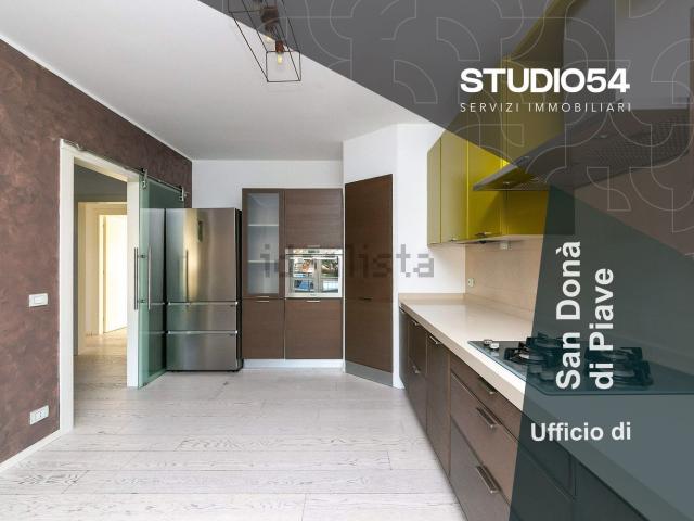 Appartamento in vendita di 122 m² in Vicolo Antonio Canova, 11