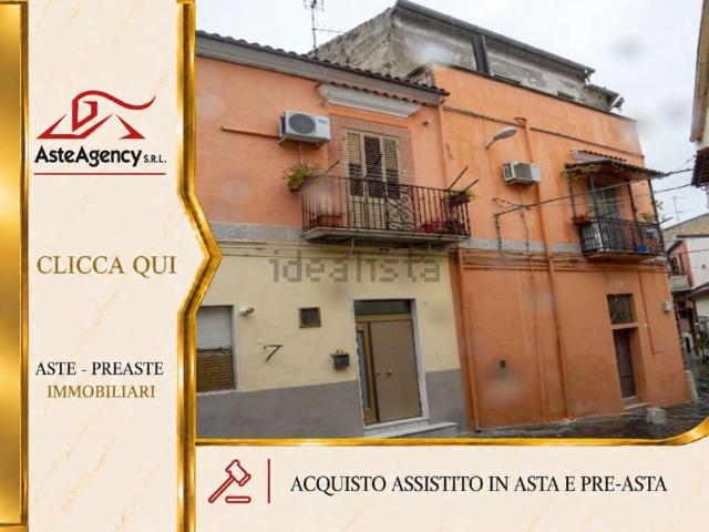 Appartamento in vendita di 122 m² in Vicolo I G. Finiguerra, 6