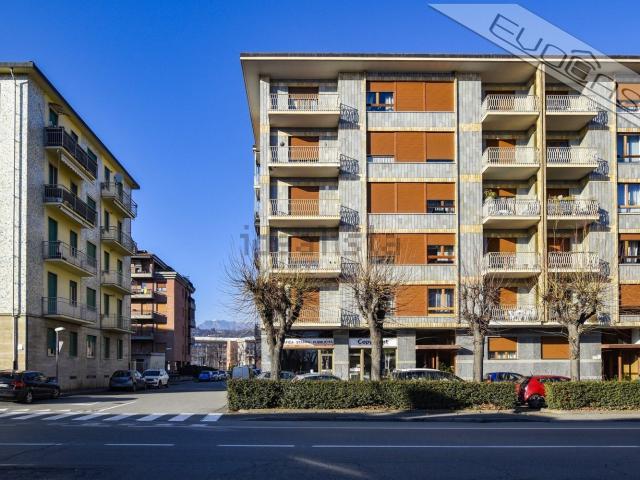 Appartamento in vendita di 122 m² in Corso Torino, 101