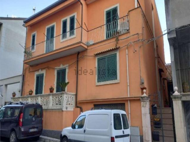 Appartamento in vendita di 122 m² in Corso Europa, 75