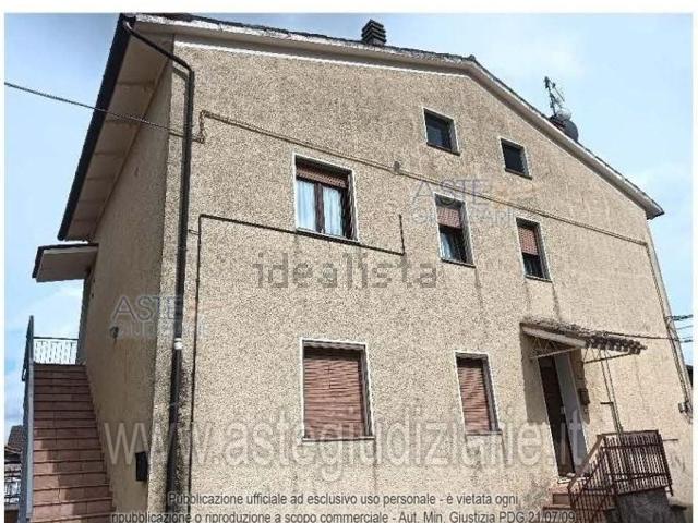 Appartamento in vendita di 122 m² in Frazione Baruccio, 64