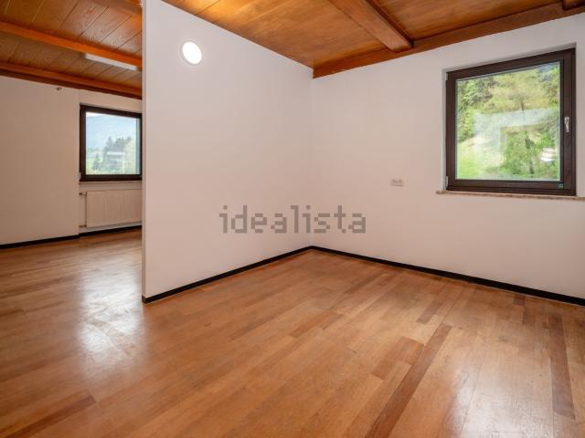 Appartamento in vendita di 122 m² in Frazione Ponticolo, 8