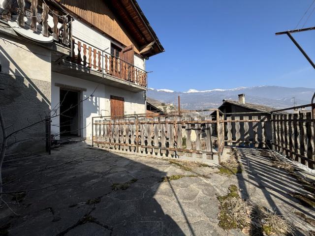 Appartamento in vendita di 122 m² in Località Villes Dessous