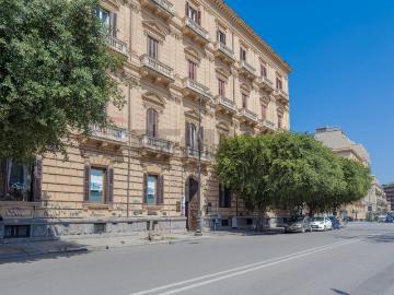 Via Principe di Belmonte, Palermo, Palermo Sicilia, Sicilia
