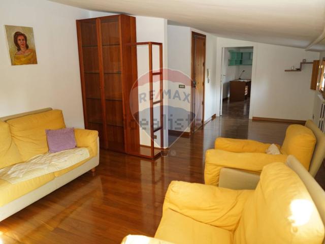 Appartamento in vendita di 122 m² in Piazza Umberto I, 12