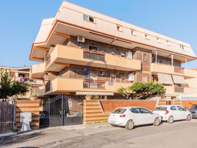 Appartamento in vendita di 123 m² in Via C. Colombo, 47