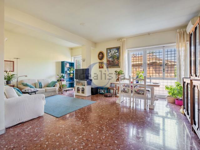 Appartamento in vendita di 123 m² in Via Cinigiano, 31