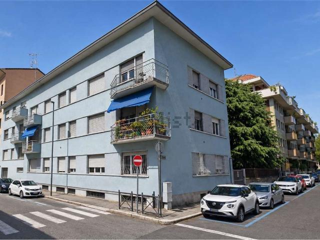Appartamento in vendita di 123 m² in Via Antonio Rosmini, 17