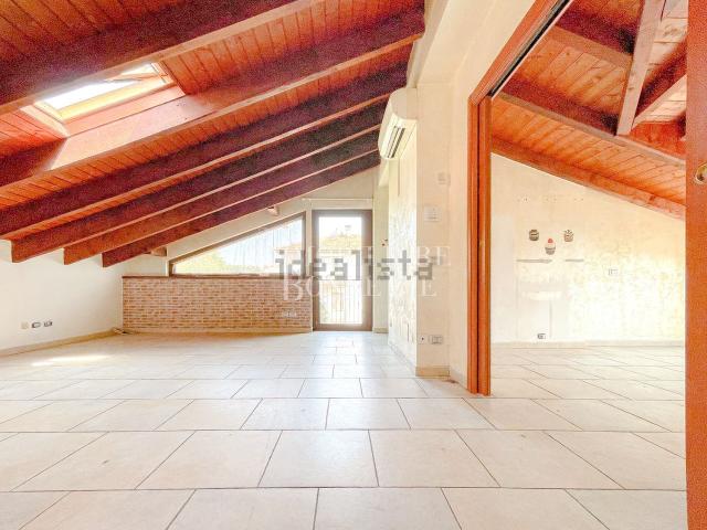 Appartamento in vendita di 123 m² in Via Adige