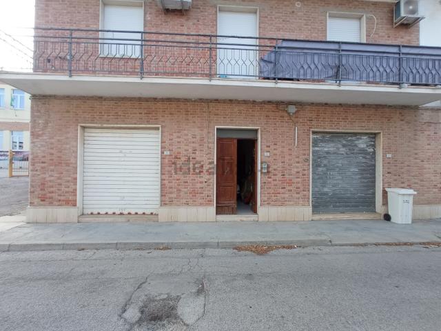 Appartamento in vendita di 123 m² in Via Bertacchini, 5