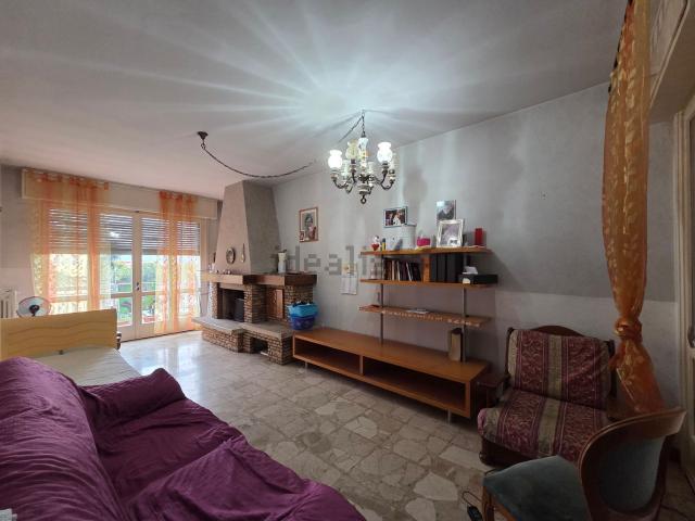 Appartamento in vendita di 123 m² in Via Giulio Uberti, 19