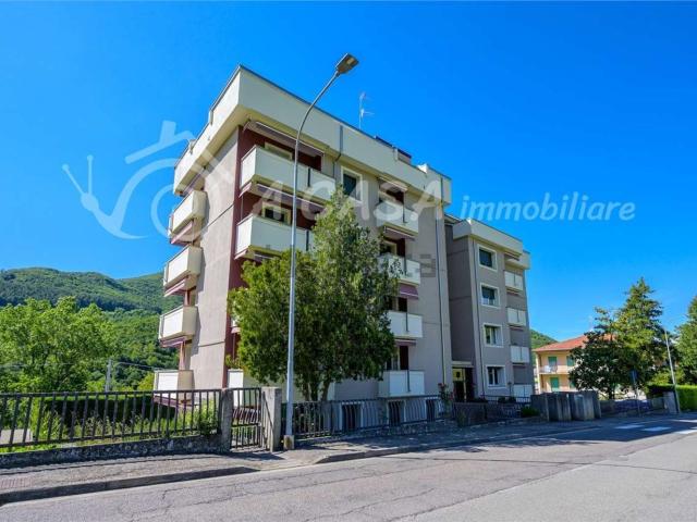 Appartamento in vendita di 123 m² in Via Giovanni Battilochi, 33
