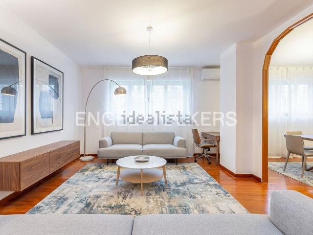Appartamento in vendita di 123 m² in Via Dandolo