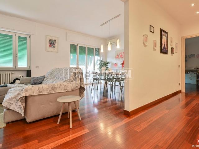 Appartamento in vendita di 123 m² in Via dei Pensieri