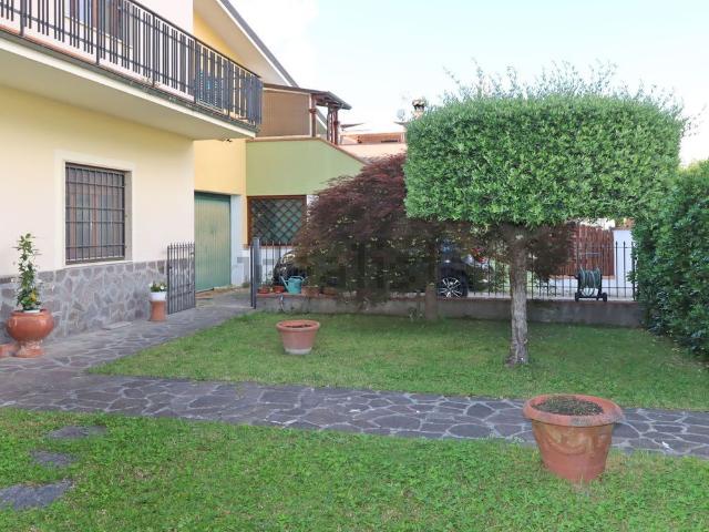 Appartamento in vendita di 123 m² in Via della Chiesa XI, 291