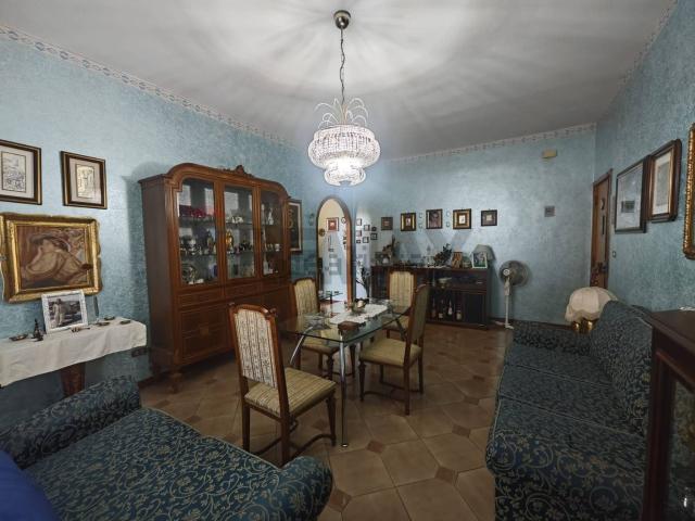 Appartamento in vendita di 123 m² in Via Liguria, 8
