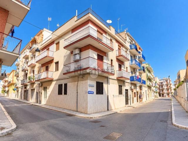 Appartamento in vendita di 123 m² in Via Luigi Allegato, 26