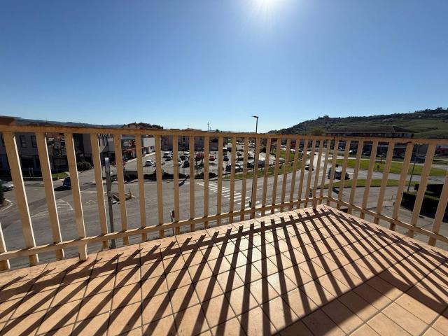 Appartamento in vendita di 123 m² in Via Neive, 5