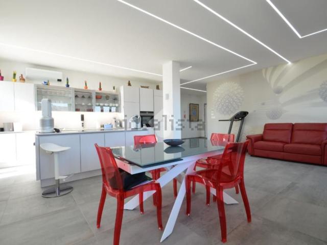 Appartamento in vendita di 123 m² in Via Salara, 3