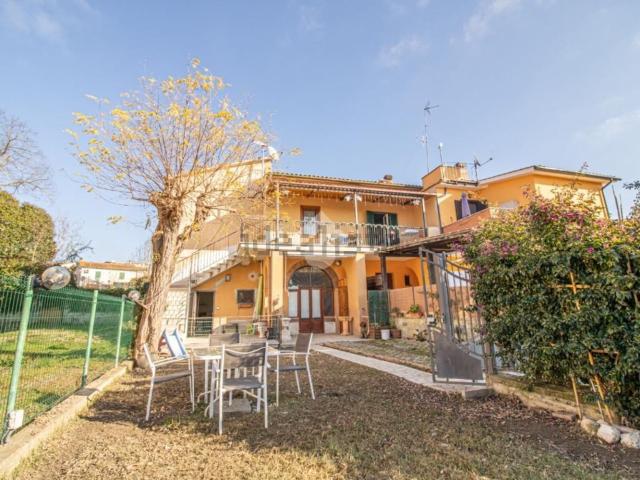 Appartamento in vendita di 123 m² in Via San Michele
