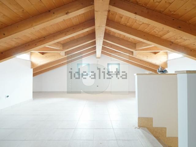 Appartamento in vendita di 123 m² in Via Santa Croce, 7