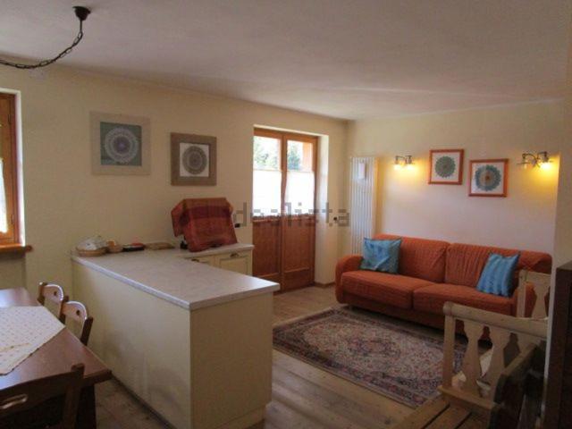 Appartamento in vendita di 123 m² in Via Senes