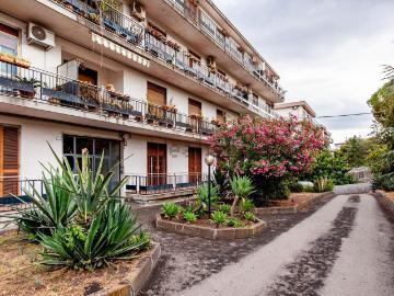 Appartamento in vendita di 123 m² in Via Pietra Dell&apos Ova, 402