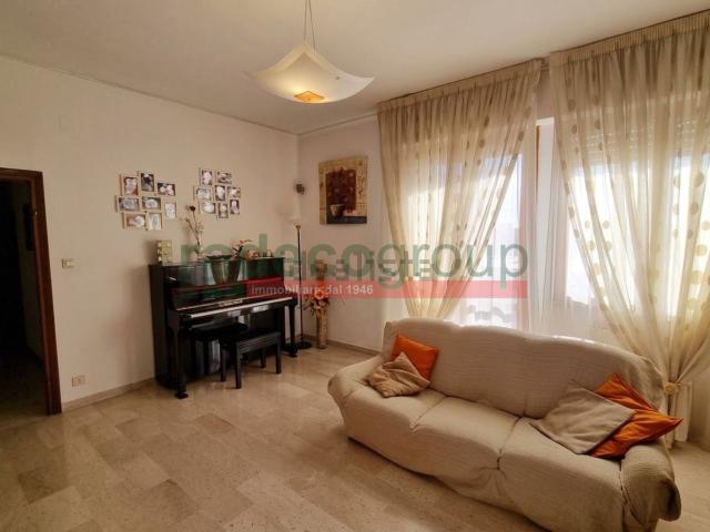 Appartamento in vendita di 123 m² in Via Pilade Tevenè, 3