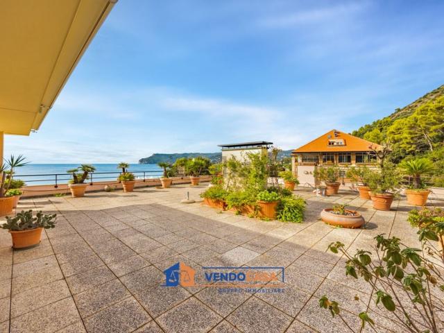 Appartamento in vendita di 123 m² in Via Privata Merello, 3