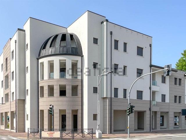 Appartamento in vendita di 123 m² in Via Roma, 139