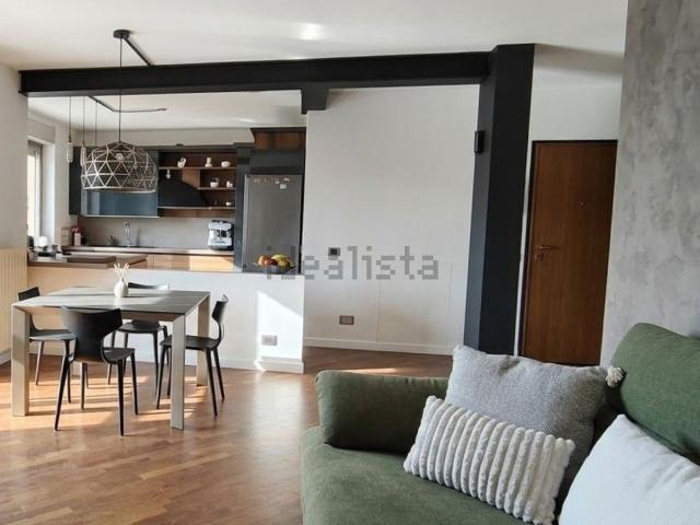 Appartamento in vendita di 123 m² in Viale Carlo Alberto dalla Chiesa, 4
