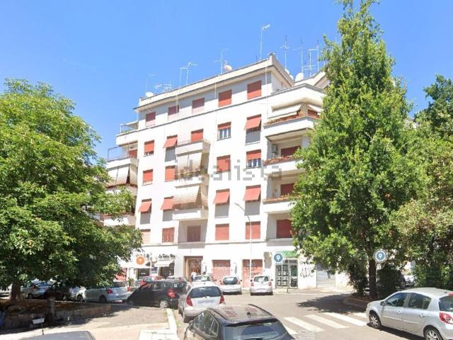 Appartamento in vendita di 123 m² in Largo Michele Unia, 9
