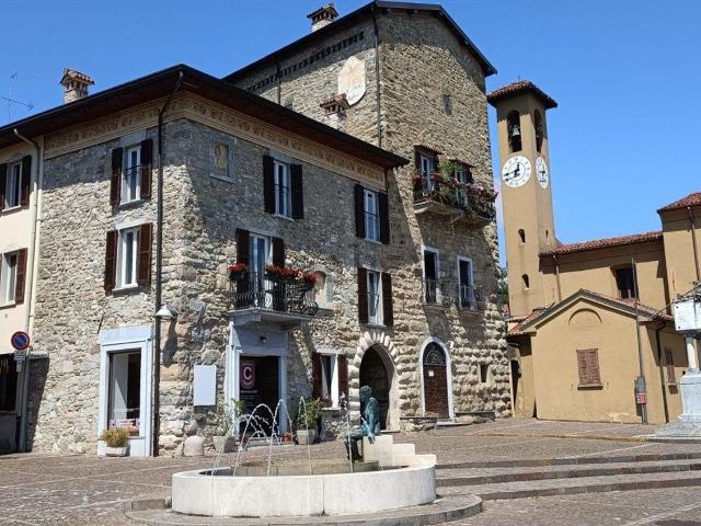 Appartamento in vendita di 123 m² in Piazza Giuseppe Garibaldi