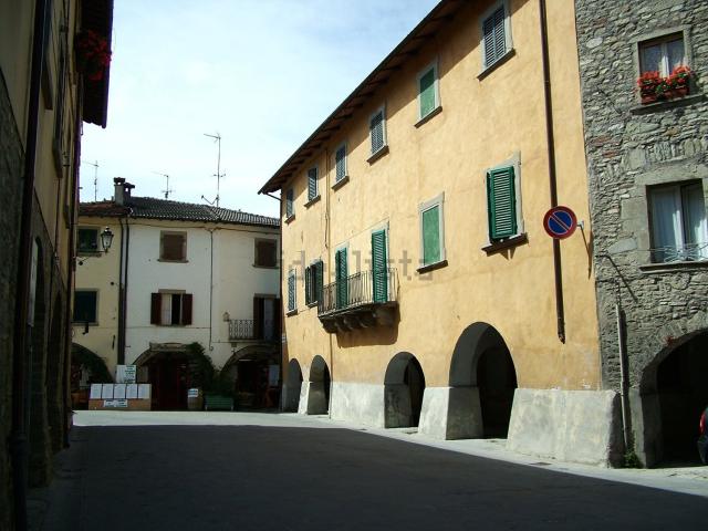 Appartamento in vendita di 123 m² in Piazza Giuseppe Garibaldi, 8