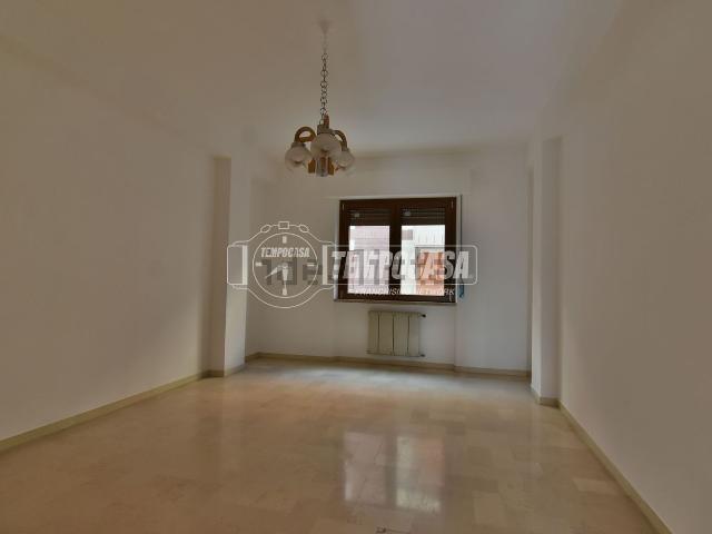 Appartamento in vendita di 124 m² in Via della Pace