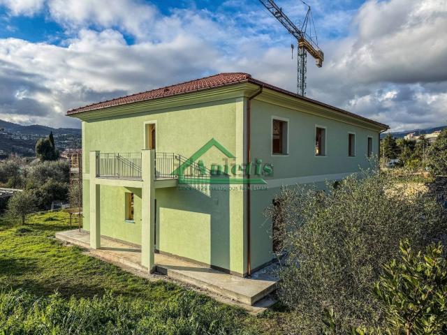 Appartamento in vendita di 124 m² in Via Caramagna, 170