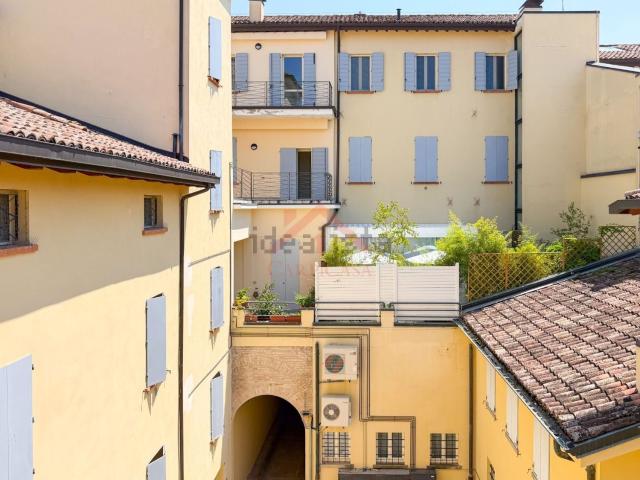 Appartamento in vendita di 124 m² in Via Ciro Menotti, 43