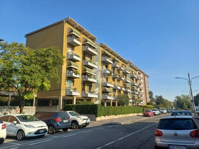 Appartamento in vendita di 124 m² in Via Antonio Panigada, 26