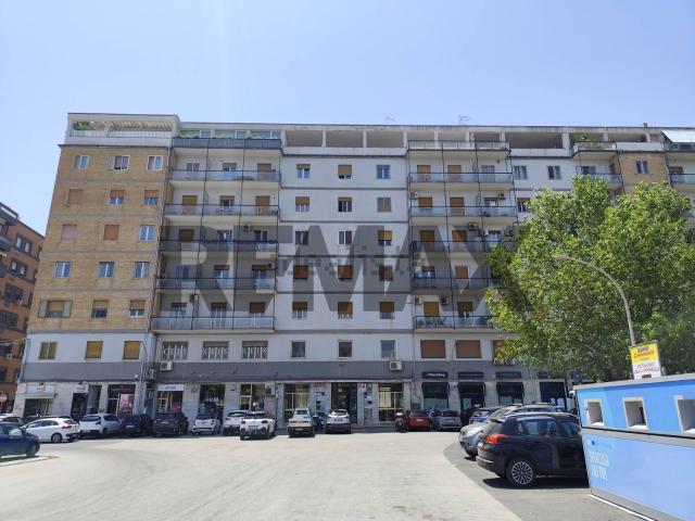 Appartamento in vendita di 124 m² in Via Adda, 33