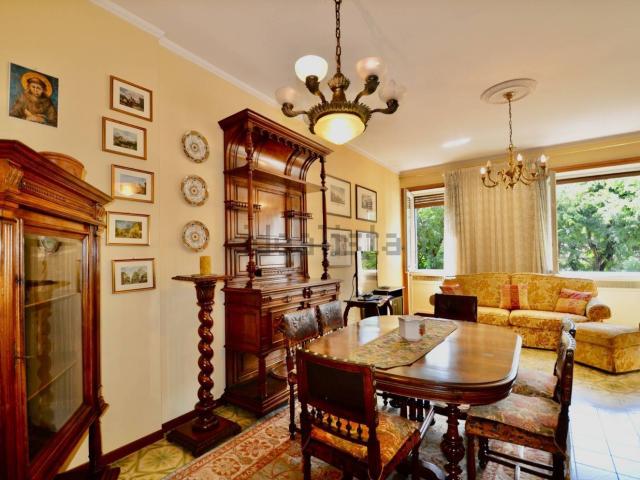 Appartamento in vendita di 124 m² in Via Alberto Pitentino