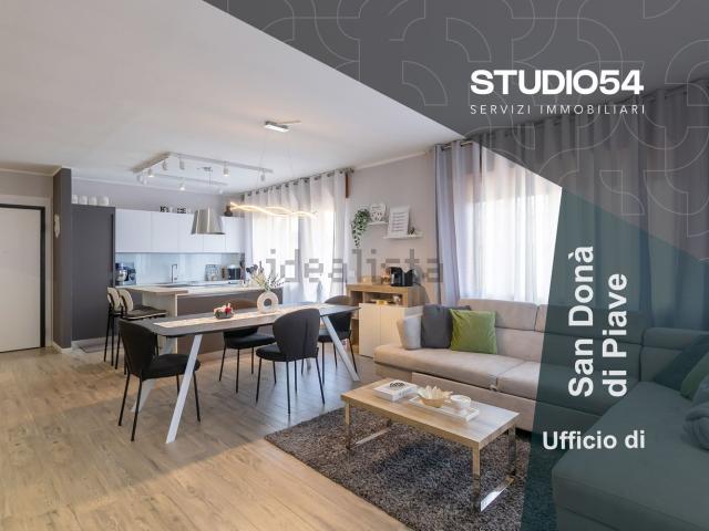 Appartamento in vendita di 124 m² in Via Alcide De Gasperi, 6